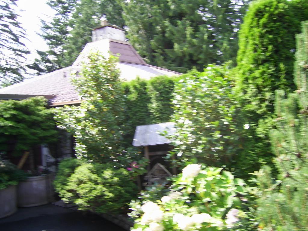 Garden House Hotel กูร์เตอเนย์ ภายนอก รูปภาพ