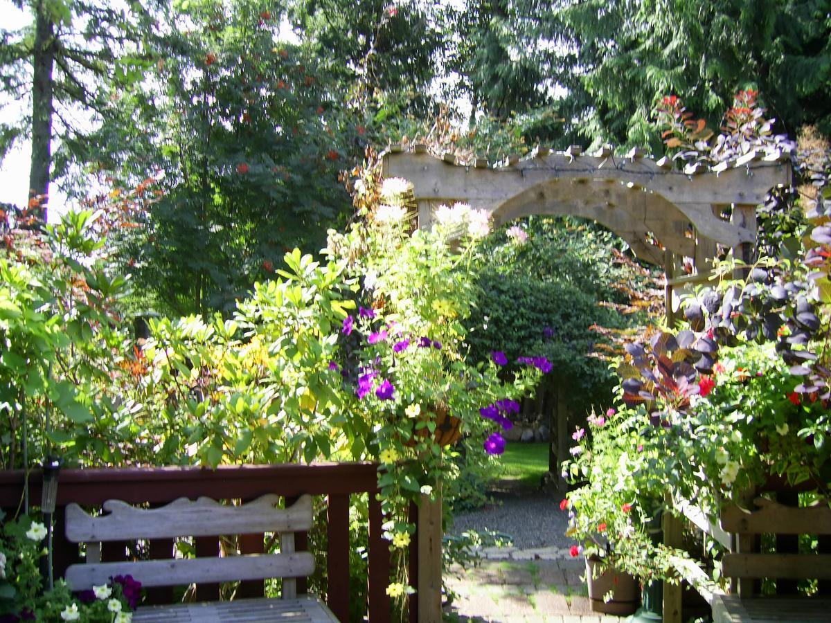 Garden House Hotel กูร์เตอเนย์ ภายนอก รูปภาพ